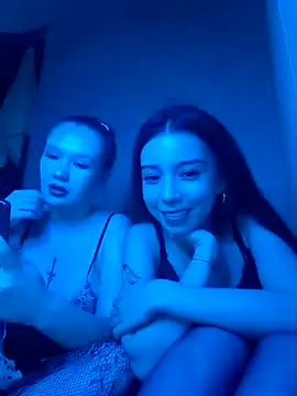 Irendiangel online show from 05/17/26, 04:03