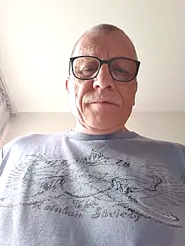 Snapshot of Eddy0763 chatting on 05/04/26, 08:54 Eddy0763 online show from 05/04/26, 08:54