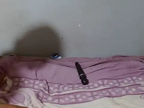 petitekaylaXxx online show from 05/14/26, 12:39