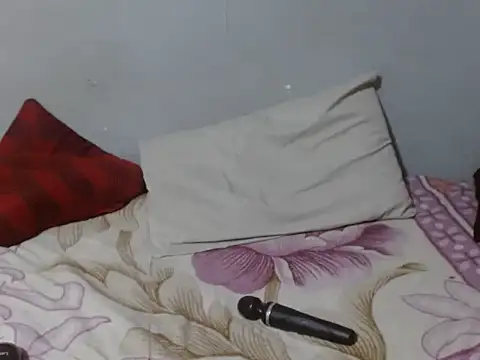petitekaylaXxx online show from 05/17/26, 02:35