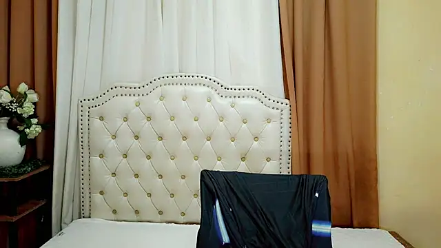 Ladymikaela online show from 07/18/26, 02:32