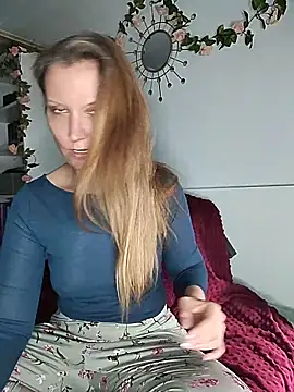 Candy Cougar online show from 05/06/26, 07:13