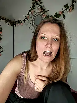 Candy Cougar online show from 05/07/26, 06:30
