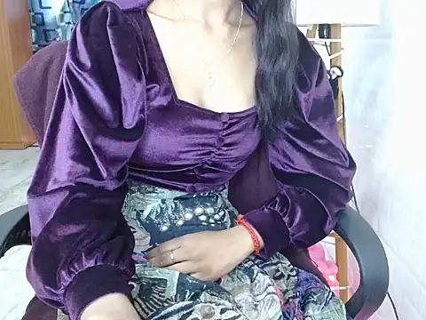 Snapshot of Annu_07 chatting on 06/06/26, 04:39 Annu 07 online show from 06/06/26, 04:39