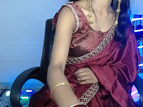 Snapshot of Annu_07 chatting on 06/11/26, 04:21 Annu 07 online show from 06/11/26, 04:21