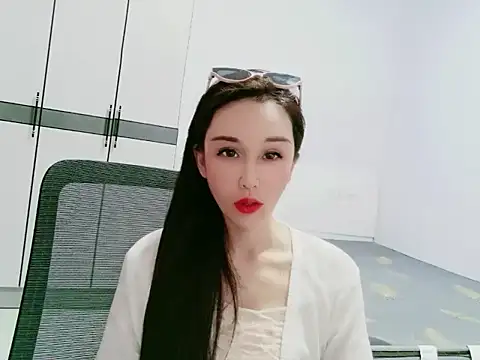 Snapshot of xiyueyue030 chatting on 05/05/26, 07:27 xiyueyue030 online show from 05/05/26, 07:27