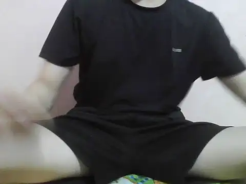 Zineyy online show from 06/19/26, 05:17
