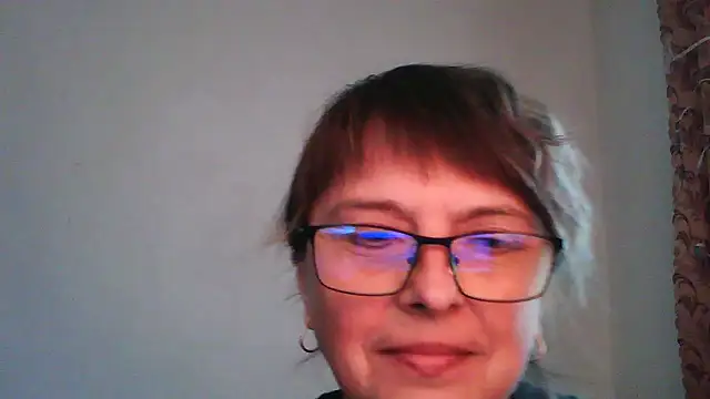 Snapshot of ElizabethGorden chatting on 05/04/26, 01:18 ElizabethGorden online show from 05/04/26, 01:18