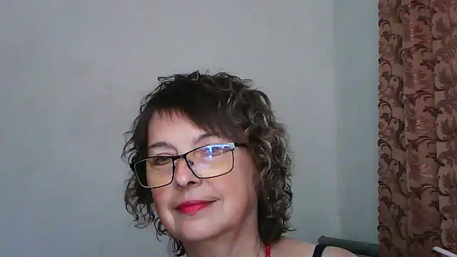 Snapshot of ElizabethGorden chatting on 06/10/26, 10:47 ElizabethGorden online show from 06/10/26, 10:47