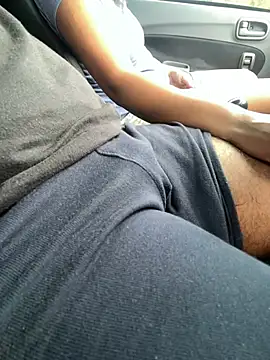 lovelycouple3 online show from 05/10/26, 07:35