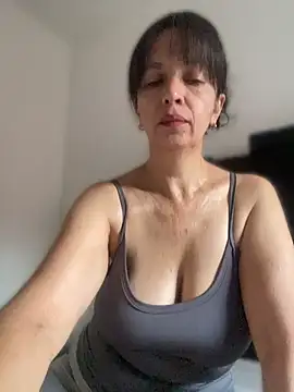 Snapshot of Soy_Camila8 chatting on 06/26/26, 11:14 Soy Camila8 online show from 06/26/26, 11:14