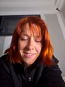 Snapshot of PoppyBoop chatting on 05/04/26, 10:06 PoppyBoop online show from 05/04/26, 10:06