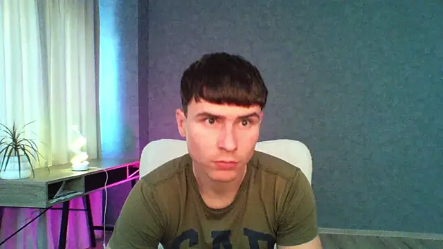 Snapshot of leo__nid chatting on 05/05/26, 06:54 leo nid online show from 05/05/26, 06:54