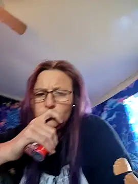 Queenle91 online show from 05/04/26, 06:04