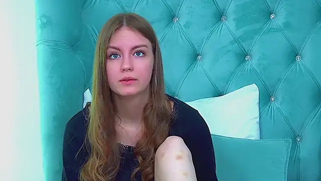 Snapshot of SofiaSarvains chatting on 05/16/26, 10:36 SofiaSarvains online show from 05/16/26, 10:36