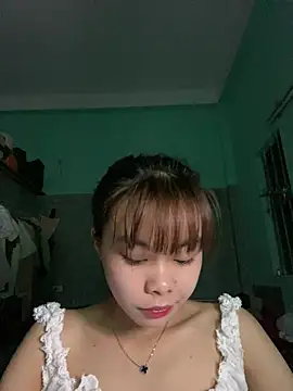Snapshot of Cry_sexy chatting on 05/19/26, 06:58 Cry sexy online show from 05/19/26, 06:58
