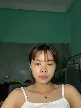 Snapshot of Cry_sexy chatting on 06/19/26, 04:28 Cry sexy online show from 06/19/26, 04:28