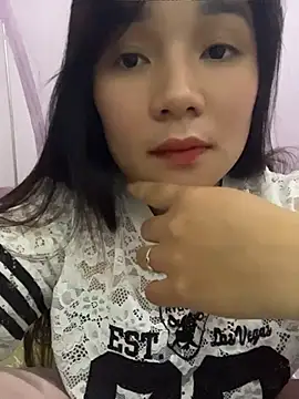 Snapshot of Lyly_damdang chatting on 05/09/26, 09:14 Lyly damdang online show from 05/09/26, 09:14
