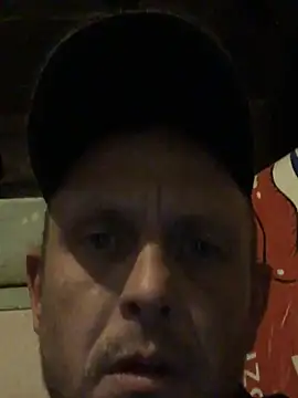 Snapshot of Marcin43w chatting on 05/05/26, 06:16 Marcin43w online show from 05/05/26, 06:16