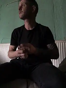 Snapshot of Marcin43w chatting on 05/06/26, 06:19 Marcin43w online show from 05/06/26, 06:19