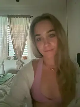 LillyStarr online show from 06/28/26, 06:03