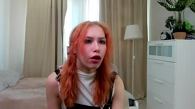Snapshot of RachelEilertson chatting on 05/06/26, 10:42 RachelEilertson online show from 05/06/26, 10:42