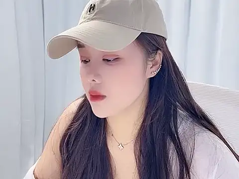 Snapshot of Qingqing19 chatting on 05/26/26, 02:29 Qingqing19 online show from 05/26/26, 02:29