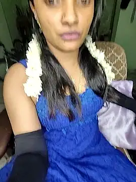Snapshot of Tamil__Thara003 chatting on 06/05/26, 06:46 Tamil Thara003 online show from 06/05/26, 06:46
