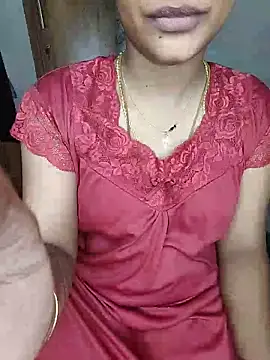 Snapshot of Tamil__Thara003 chatting on 06/21/26, 06:05 Tamil Thara003 online show from 06/21/26, 06:05