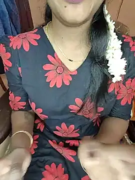 Snapshot of Tamil__Thara003 chatting on 07/03/26, 06:20 Tamil Thara003 online show from 07/03/26, 06:20