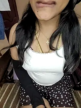 Snapshot of Tamil__Thara003 chatting on 07/11/26, 02:09 Tamil Thara003 online show from 07/11/26, 02:09