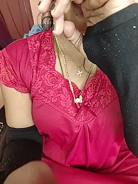 Snapshot of Tamil__Thara003 chatting on 07/16/26, 11:27 Tamil Thara003 online show from 07/16/26, 11:27