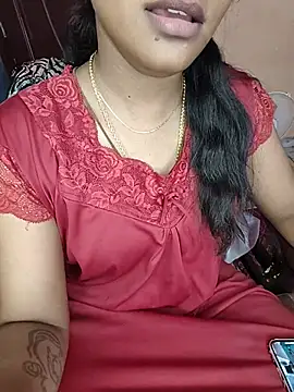 Snapshot of Tamil__Thara003 chatting on 07/17/26, 04:08 Tamil Thara003 online show from 07/17/26, 04:08