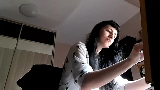 EthylAdkisson online show from 05/07/26, 10:15