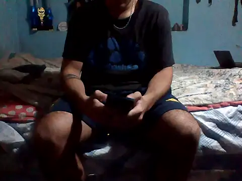 Snapshot of Martin106 chatting on 05/06/26, 02:19 Martin106 online show from 05/06/26, 02:19