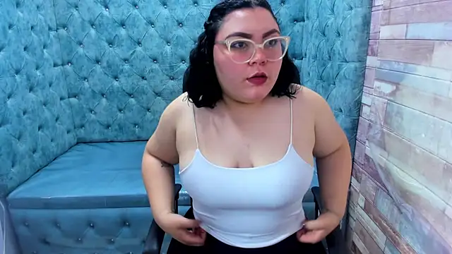 Snapshot of Sweet_Nova_ chatting on 05/23/26, 11:36 Sweet Nova online show from 05/23/26, 11:36