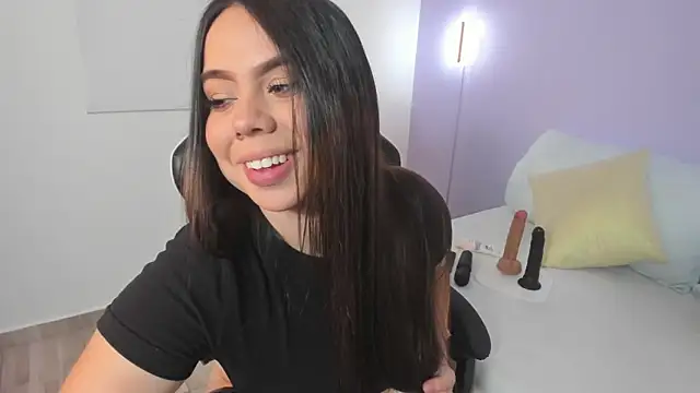 Snapshot of luna_blazze_ chatting on 06/16/26, 12:19 luna blazze online show from 06/16/26, 12:19