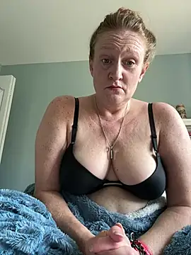 Kellilyn10 online show from 07/30/26, 02:49