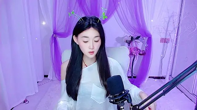 Tili Lucky online show from 06/05/26, 11:27