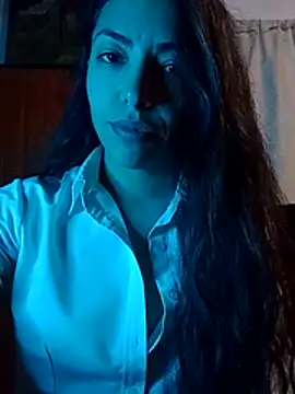 Snapshot of CasiTuya chatting on 06/24/26, 04:33 CasiTuya online show from 06/24/26, 04:33