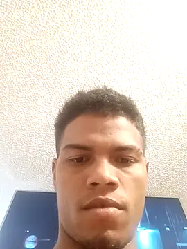 Snapshot of SantiHotxxxVergon chatting on 05/21/26, 03:52 SantiHotxxxVergon online show from 05/21/26, 03:52
