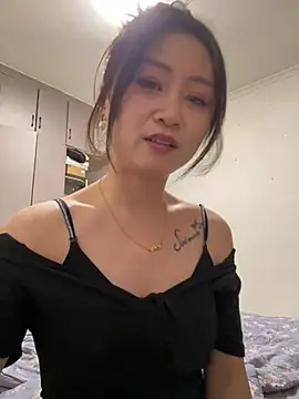 Snapshot of huihui_520 chatting on 05/20/26, 02:56 huihui 520 online show from 05/20/26, 02:56