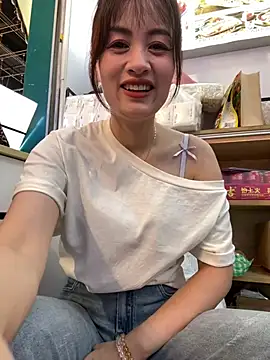 Snapshot of huihui_520 chatting on 07/26/26, 02:53 huihui 520 online show from 07/26/26, 02:53