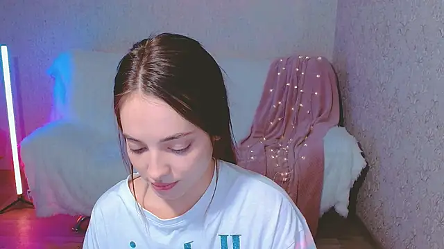 Snapshot of SiennaMia chatting on 06/03/26, 04:34 SiennaMia online show from 06/03/26, 04:34