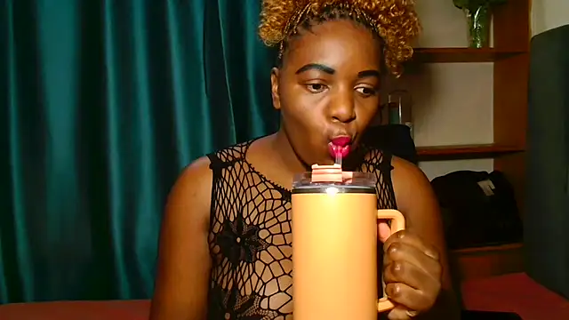 Snapshot of xxebony chatting on 07/29/26, 01:37 xxebony online show from 07/29/26, 01:37