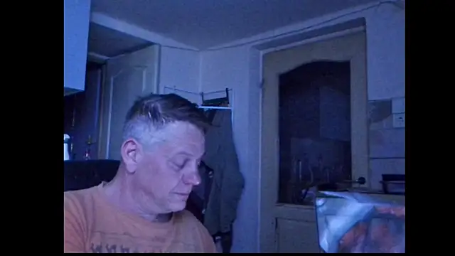 Sexycouple3518 online show from 05/08/26, 08:03