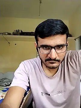 Snapshot of sumitkal chatting on 06/18/26, 10:09 sumitkal online show from 06/18/26, 10:09