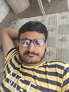Snapshot of sumitkal chatting on 06/19/26, 09:35 sumitkal online show from 06/19/26, 09:35