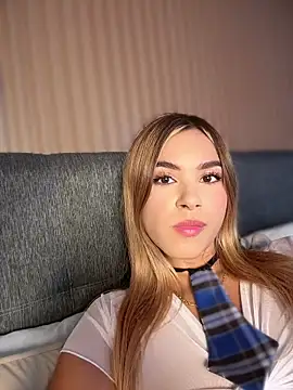 Natalia  vidal online show from 07/15/26, 10:15