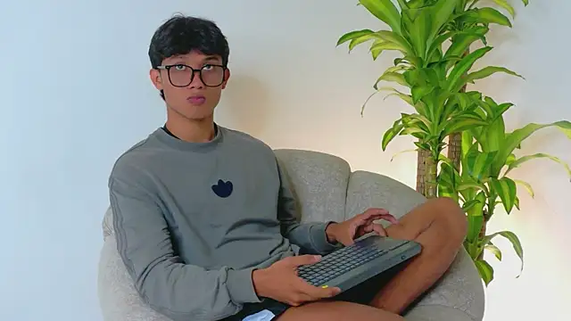 Iam erick online show from 05/13/26, 02:20